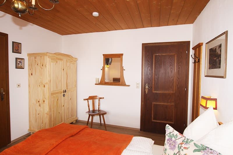 Double room in the Hermannsklause Tirol bed and breakfast