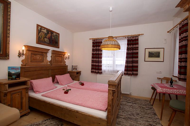 Rustic holiday apartment with double room in the Klausner Häusl Tyrol