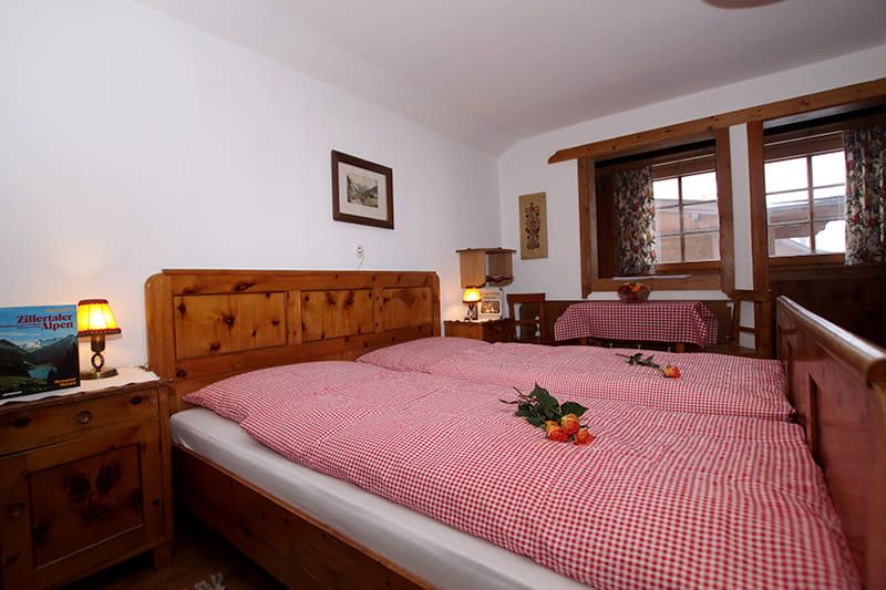 Dreibettzimmer im Klausner Häusl Tux Tirol
